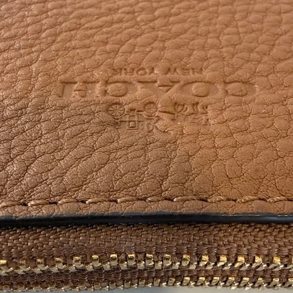 Coach zipper wallet - Picture 6 of 8